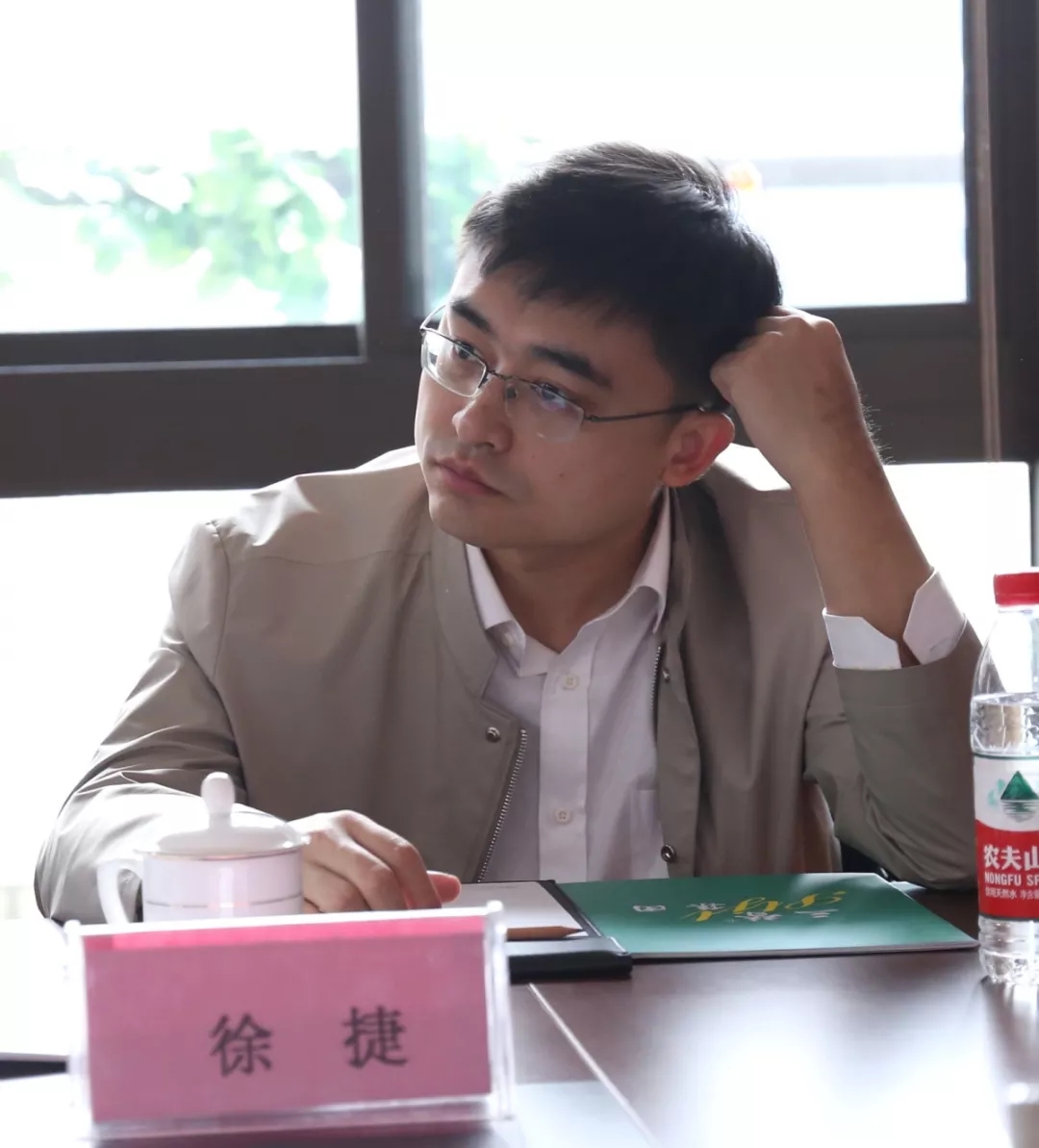 徐广进副主任对三替的辉煌历程及在企业文化上所做的工作表示高度认可