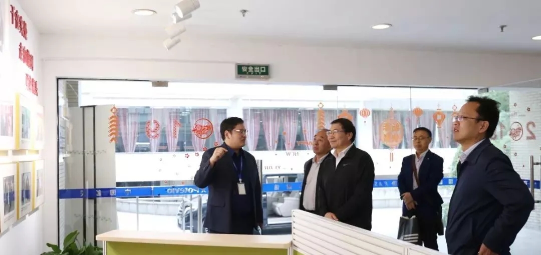 11月12日,山东省菏泽市市委党组成员鲁志成,市政府办公室副主任徐广进
